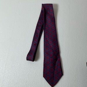 HERMES PARIS 100% Silk Elegant Red and Blue Patterned Tie